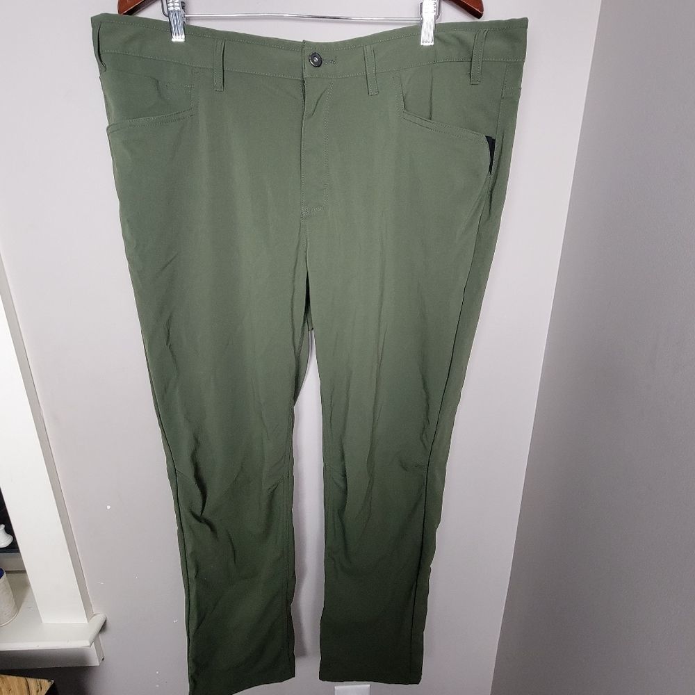 Mountain hardwear mt5 Green  Casual Utility Nylon Blend Pants Waist 42